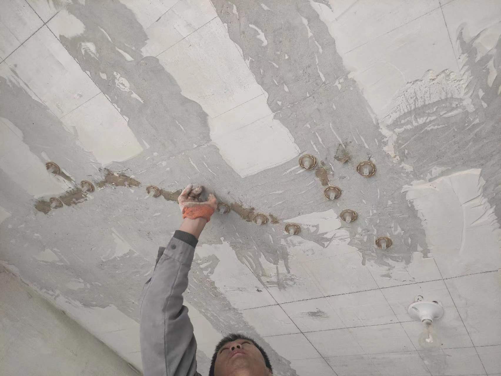 安新混凝土楼板裂缝为什么会开裂?怎么修补?